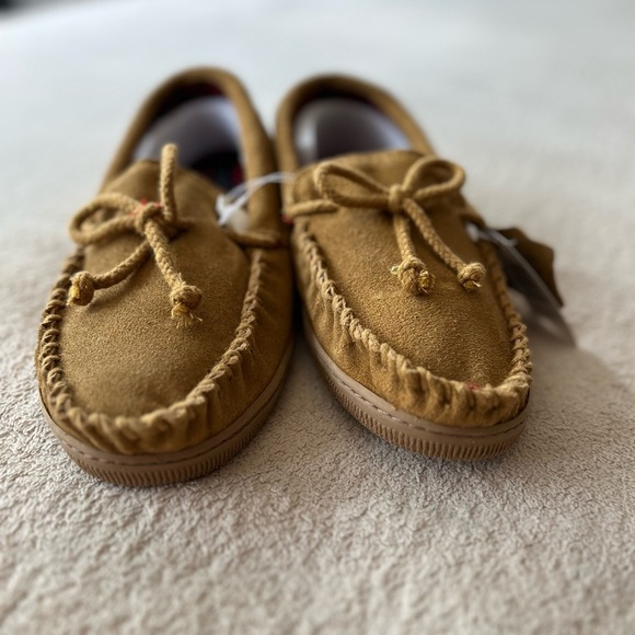 NWT Genuine Suede Moccasin Slippers 9 - Picture 5 of 16